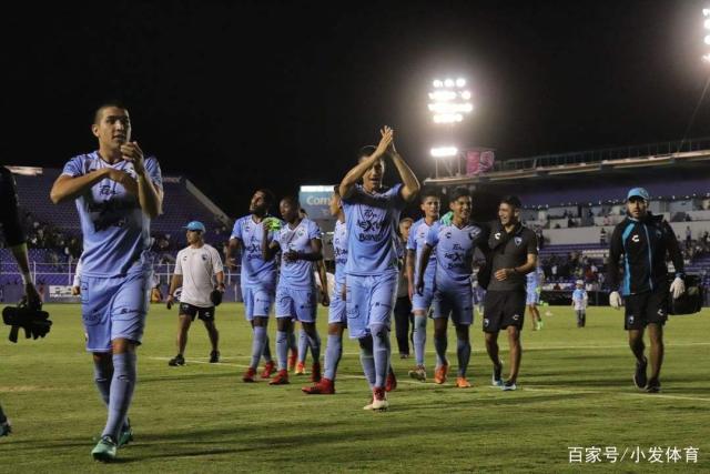 少一人仍不败，青岛西海岸1-1战平国安，主帅禁赛成焦点！